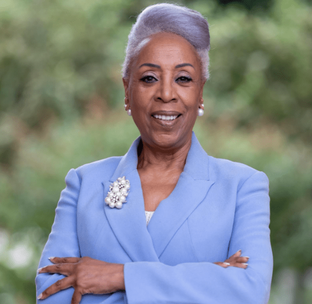Photo of Yvonne Thompson in blue suit